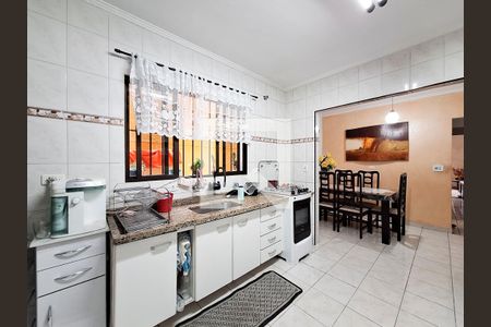 Casa à venda com 168m², 3 quartos e 4 vagas Casa à venda com 168m², 3 quartos e 4 vagasCozinha