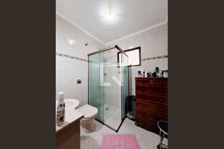 Casa à venda com 168m², 3 quartos e 4 vagas Casa à venda com 168m², 3 quartos e 4 vagasBanheiro