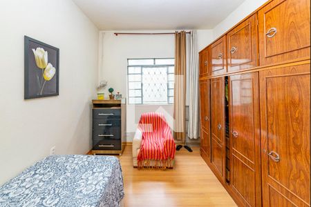 Casa à venda com 210m², 3 quartos e 2 vagasQuarto 3