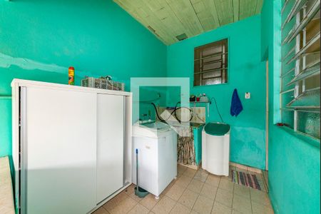 Casa à venda com 210m², 3 quartos e 2 vagasÁrea de Serviço