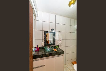 Casa à venda com 210m², 3 quartos e 2 vagasBanheiro Social 2