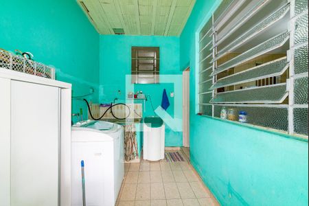 Casa à venda com 210m², 3 quartos e 2 vagasÁrea de Serviço