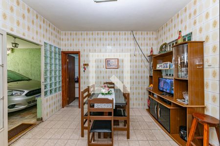 Casa à venda com 210m², 3 quartos e 2 vagasSala 2