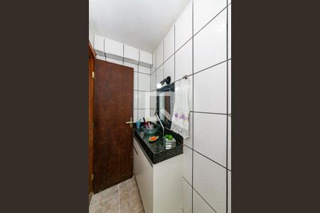 Casa à venda com 210m², 3 quartos e 2 vagasBanheiro Social 2