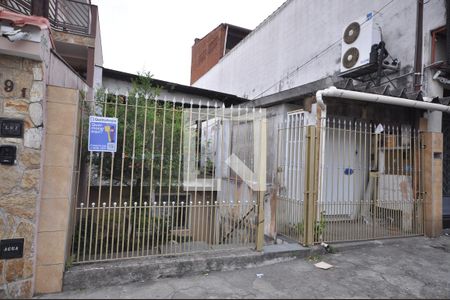 Casa à venda com 130m², 2 quartos e 1 vagaFachada