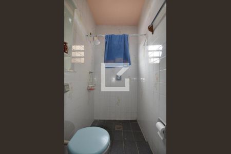 Casa à venda com 430m², 2 quartos e 2 vagasBanheiro de Serviço