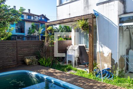 Casa de condomínio à venda com 95m², 3 quartos e sem vagaÁrea comum