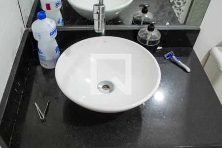 Casa de condomínio à venda com 95m², 3 quartos e sem vagaBanheiro - Quarto