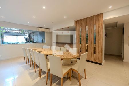 Apartamento à venda com 51m², 2 quartos e 1 vaga Apartamento à venda com 51m², 2 quartos e 1 vagaÁrea comum - Salão de festas