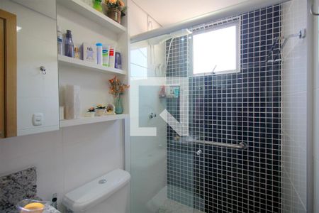 Apartamento à venda com 56m², 2 quartos e 2 vagasBanheiro da Suíte 2
