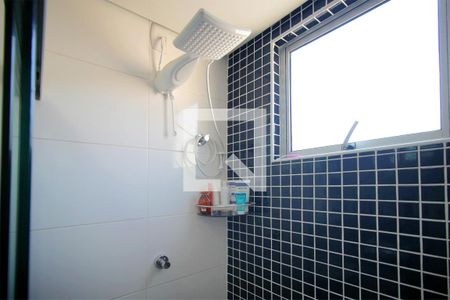 Apartamento à venda com 56m², 2 quartos e 2 vagasBanheiro da Suíte 2