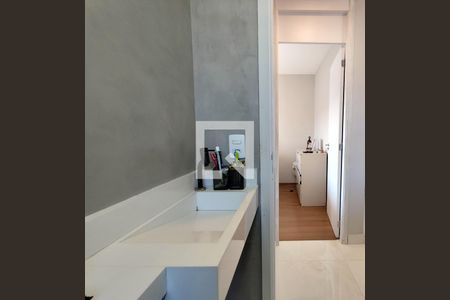 Apartamento à venda com 47m², 2 quartos e 1 vaga Apartamento à venda com 47m², 2 quartos e 1 vagaBanheiro