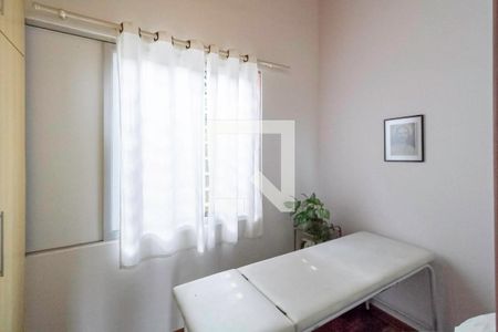 Casa à venda com 180m², 4 quartos e 5 vagasQuarto de serviço