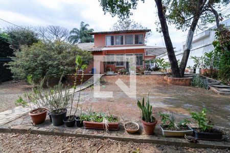 Casa à venda com 180m², 4 quartos e 5 vagasQuintal