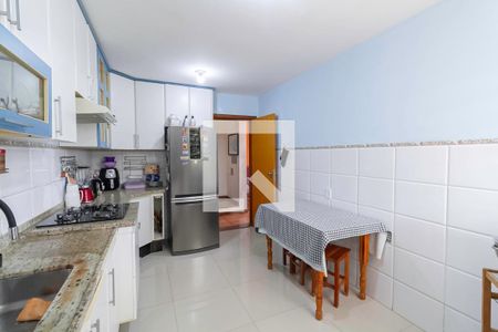 Casa à venda com 180m², 4 quartos e 5 vagasCozinha