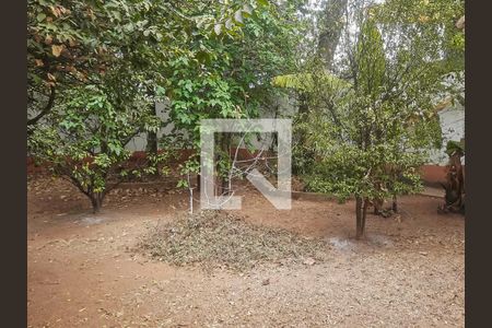 Casa à venda com 180m², 4 quartos e 5 vagasQuintal