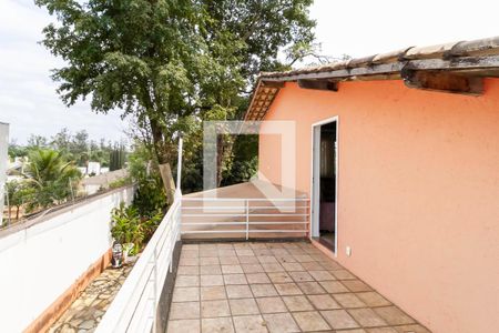 Casa à venda com 180m², 4 quartos e 5 vagasVaranda da sala 2