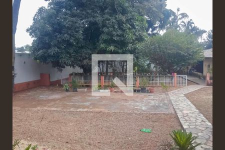 Casa à venda com 180m², 4 quartos e 5 vagasQuintal