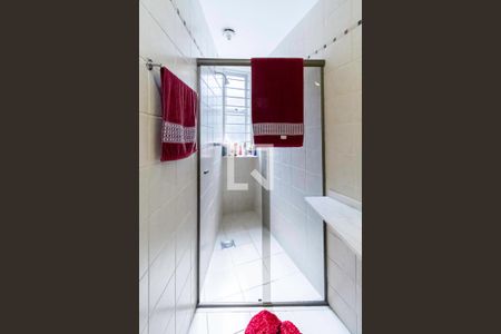 Casa à venda com 180m², 4 quartos e 5 vagasBanheiro social 