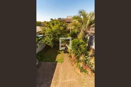 Casa à venda com 440m², 4 quartos e 4 vagas Casa à venda com 440m², 4 quartos e 4 vagasQuintal