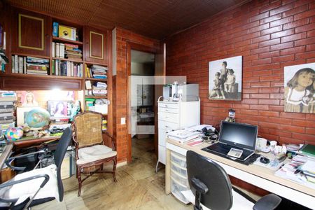 Apartamento à venda com 220m², 5 quartos e 2 vagasQuarto 2