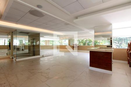 Apartamento à venda com 220m², 5 quartos e 2 vagasÁrea comum - Salão de festas