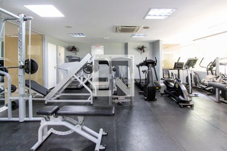 Apartamento à venda com 220m², 5 quartos e 2 vagasÁrea comum - Academia