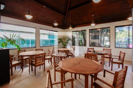 Apartamento à venda com 220m², 5 quartos e 2 vagasSalão de reuniões 