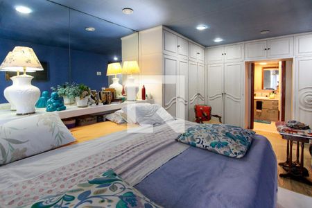 Apartamento à venda com 220m², 5 quartos e 2 vagasQuarto 1 suíte