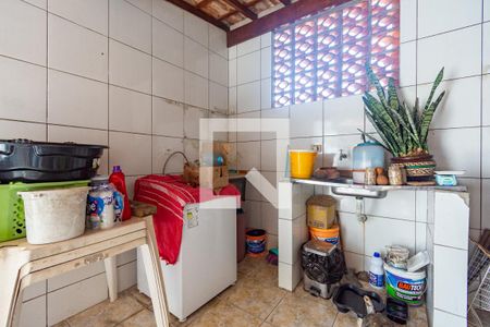 Casa à venda com 71m², 2 quartos e 2 vagas Casa à venda com 71m², 2 quartos e 2 vagasÁrea de Serviço