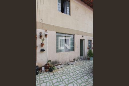 Casa à venda com 55m², 2 quartos e 1 vaga Casa à venda com 55m², 2 quartos e 1 vagaFachada