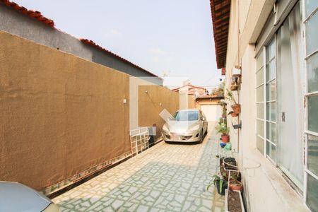 Casa à venda com 55m², 2 quartos e 1 vaga Casa à venda com 55m², 2 quartos e 1 vagaGaragem