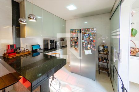 Apartamento à venda com 130m², 3 quartos e 2 vagasCozinha