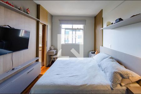 Apartamento à venda com 130m², 3 quartos e 2 vagasSuíte