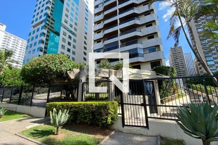 Apartamento à venda com 156m², 3 quartos e 2 vagas Apartamento à venda com 156m², 3 quartos e 2 vagasFachada