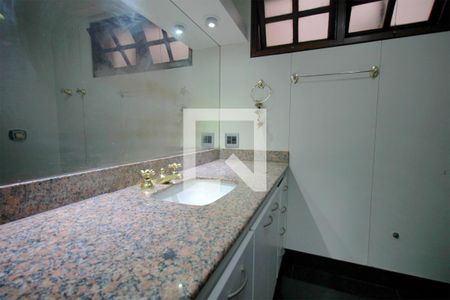 Casa à venda com 500m², 7 quartos e 5 vagasBanheiro da Suíte 3