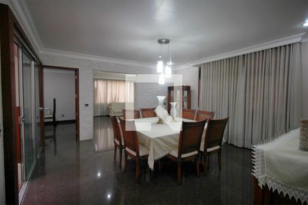 Casa à venda com 500m², 7 quartos e 5 vagasSala de Jantar