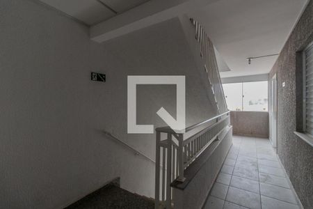 Apartamento à venda com 42m², 1 quarto e sem vaga Apartamento à venda com 42m², 1 quarto e sem vagaEscada