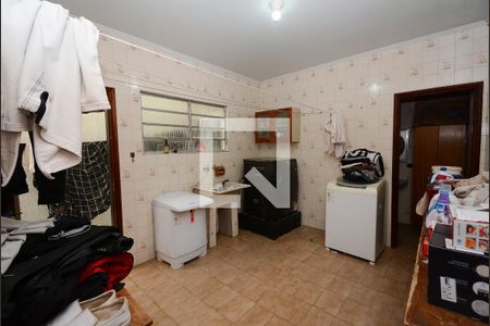 Casa à venda com 189m², 4 quartos e 2 vagas Casa à venda com 189m², 4 quartos e 2 vagasLavanderia