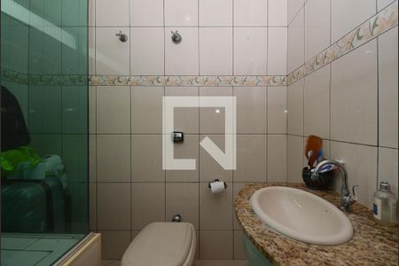 Casa à venda com 189m², 4 quartos e 2 vagas Casa à venda com 189m², 4 quartos e 2 vagasBanheiro da Suíte