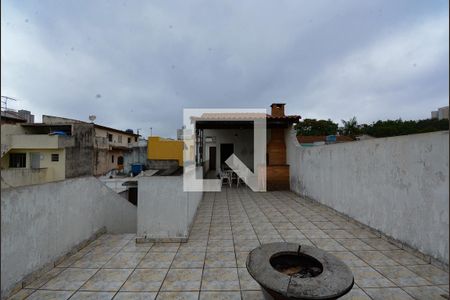 Casa à venda com 189m², 4 quartos e 2 vagas Casa à venda com 189m², 4 quartos e 2 vagasquintal - area de cima