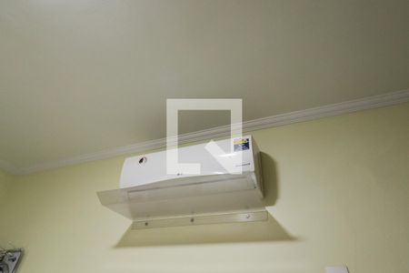 Casa à venda com 200m², 4 quartos e 5 vagas Casa à venda com 200m², 4 quartos e 5 vagasSuíte