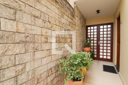 Casa à venda com 200m², 4 quartos e 5 vagasEntrada