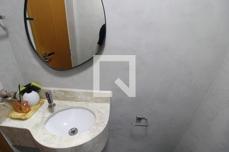 Casa à venda com 145m², 3 quartos e 2 vagasLavabo