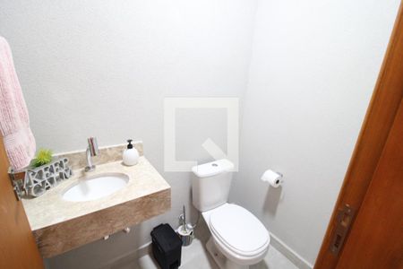 Casa à venda com 145m², 3 quartos e 2 vagasÁrea de Serviço - Lavabo