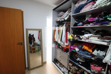 Casa à venda com 145m², 3 quartos e 2 vagasQuarto 2