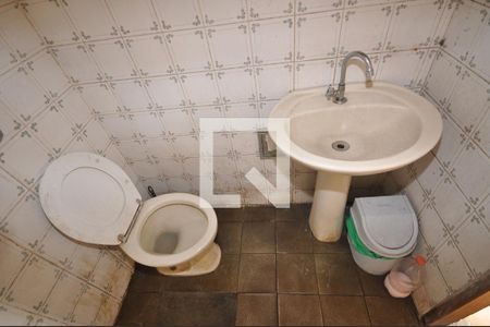 Casa à venda com 128m², 2 quartos e 3 vagasBanheiro de Serviço