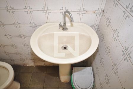 Casa à venda com 128m², 2 quartos e 3 vagasBanheiro de Serviço