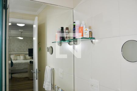 Apartamento à venda com 221m², 4 quartos e 4 vagas Apartamento à venda com 221m², 4 quartos e 4 vagasBanheiro 5