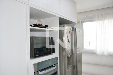 Apartamento à venda com 221m², 4 quartos e 4 vagas Apartamento à venda com 221m², 4 quartos e 4 vagasCozinha